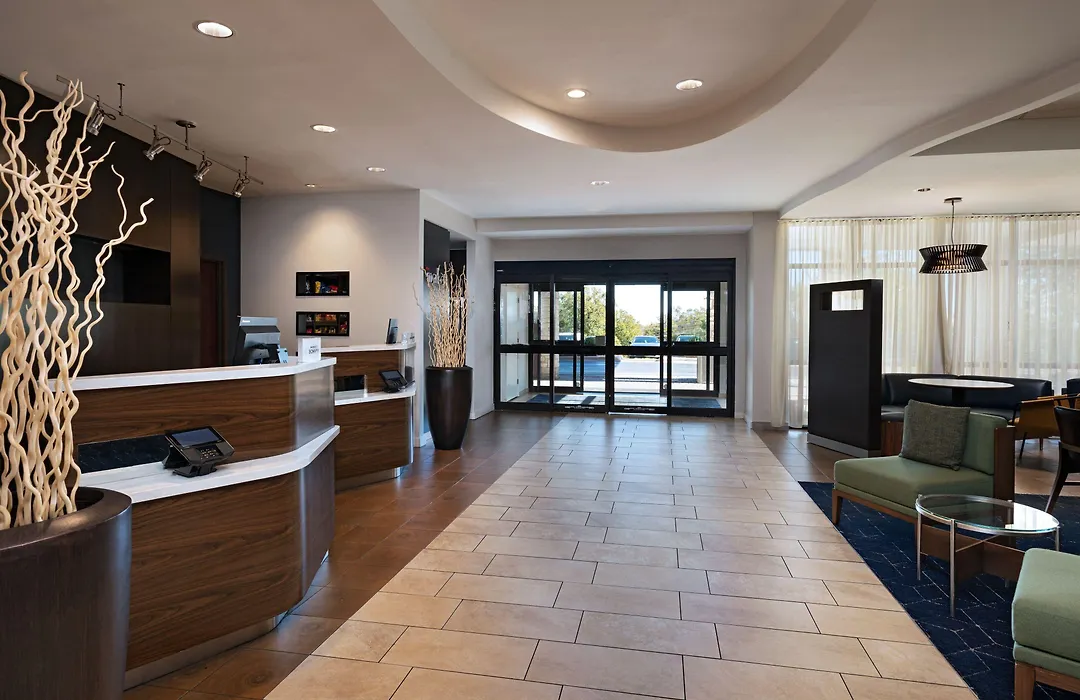 Courtyard Austin Airport-1